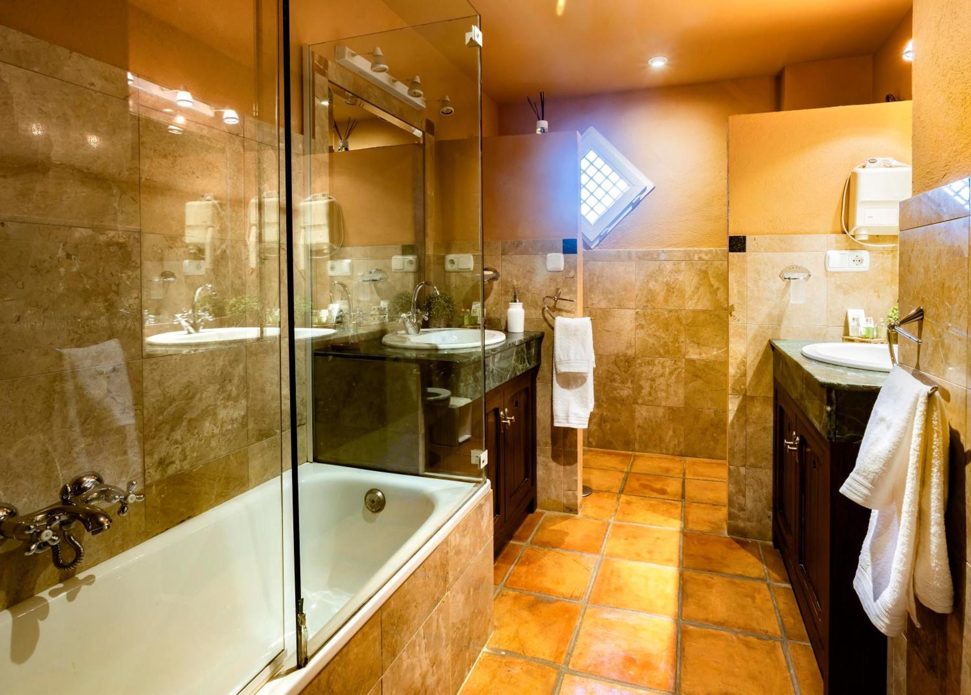 Hotel Cortijo Landete (Adults Only) Армилья Экстерьер фото
